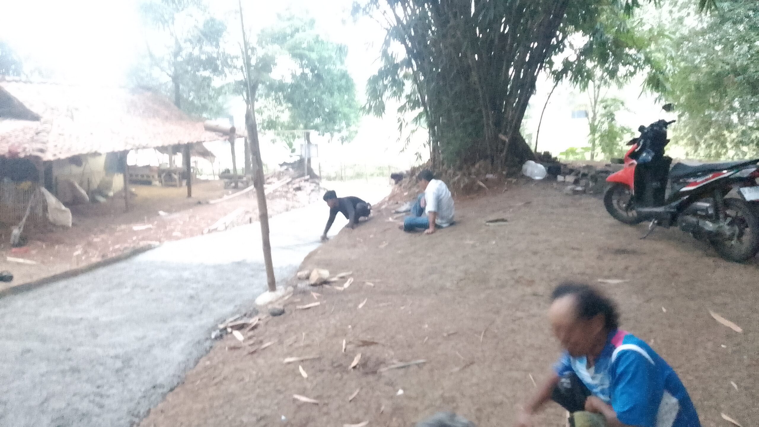 Warga Sampora RT 08/05 Antusiasme Adanya Pembangunan Jalan Lingkungan Bantuan Dari Pemerintah