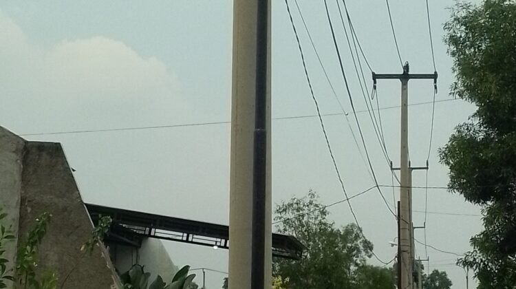 Diduga Tak Ber Izin Provider Wifi Bodong Beroperasi Di Desa Sirna Jaya Kecamatan Serang Baru Kabupaten Bekasi Jadi Sorotan Publik