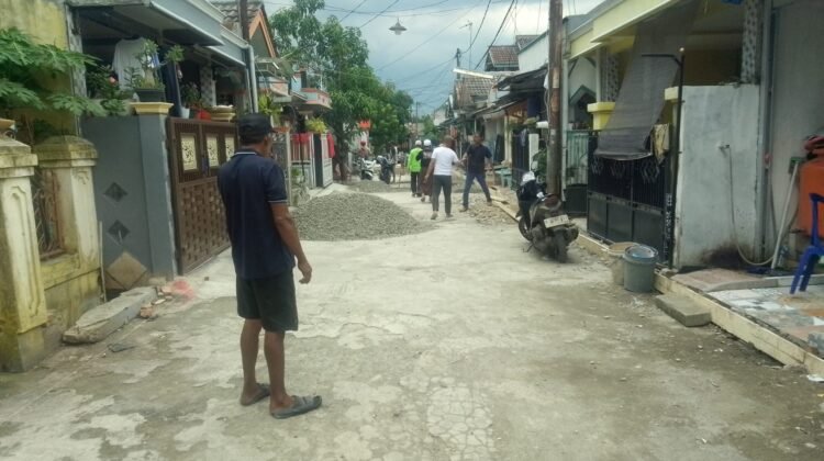 Argumen Kontra Menentang Pengecoran Jalan Menuai Sorotan Publik