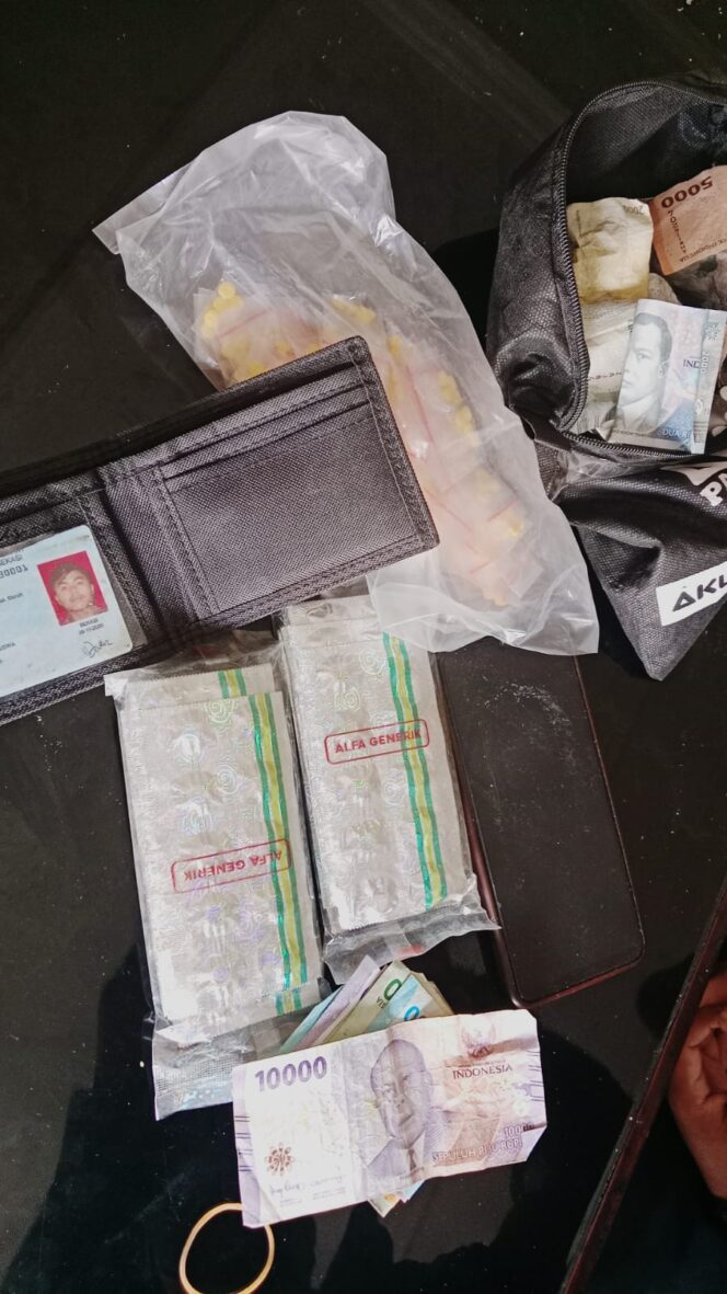 
					Modus Warmindo Berkedok Jual Kopi di Cileduk Diduga Edarkan Pil Setan Obat Golongan G Di Wilayah Hukum Polsek Setu