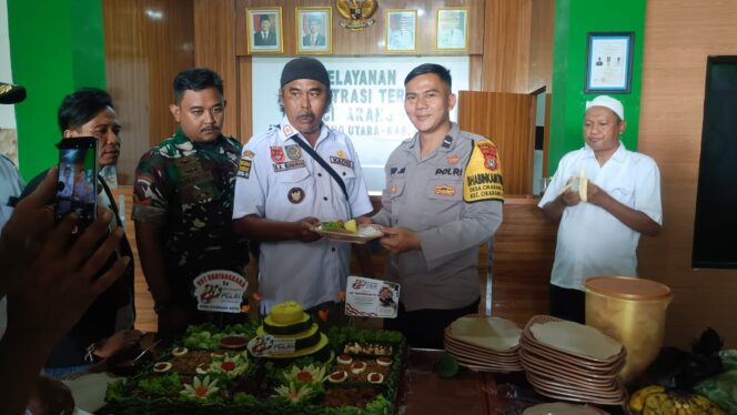 
					Kades Cikarang Kota Rahmat Gunawan Apresiasi Kinerja Polri di Hari Bhayangkara ke-80